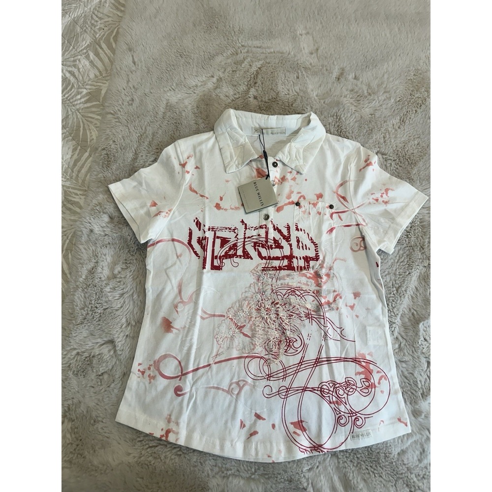 Blue Willis white short sleeve button-up‎ shirt with red graphic Size M